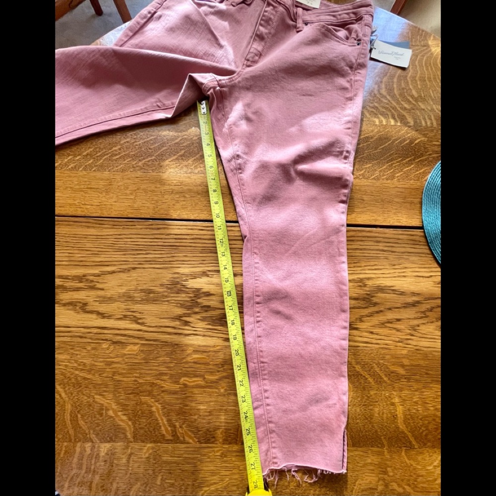 Universal Thread Jeans - Picture 6 of 12